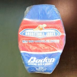 🍎 New Baden 29.5 Indoor/Outdoor Basketball